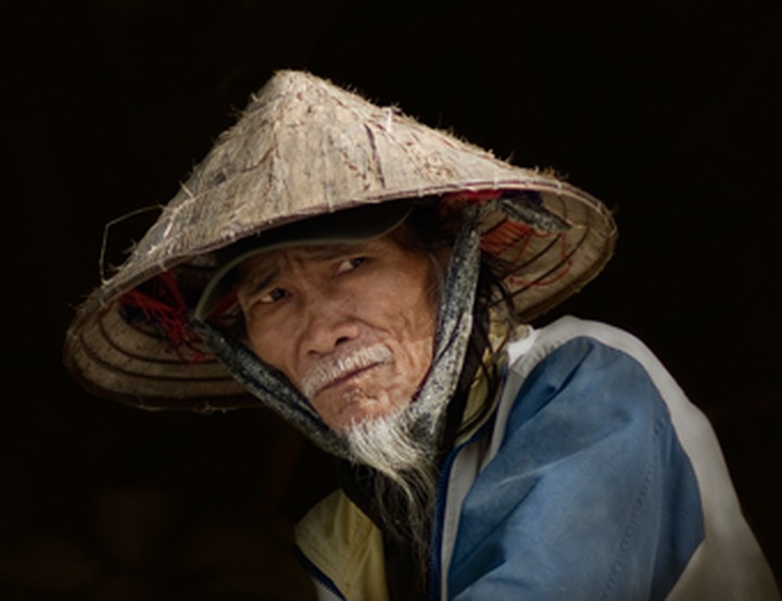 Старый вьетнамец. Фото и открытых интернет-источников