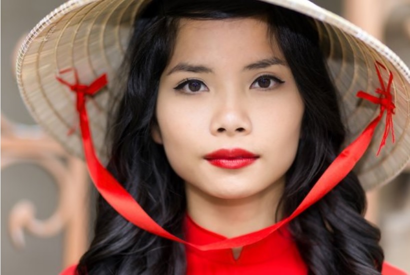 Вьетнамская девушка. Фото и открытых интернет-источников